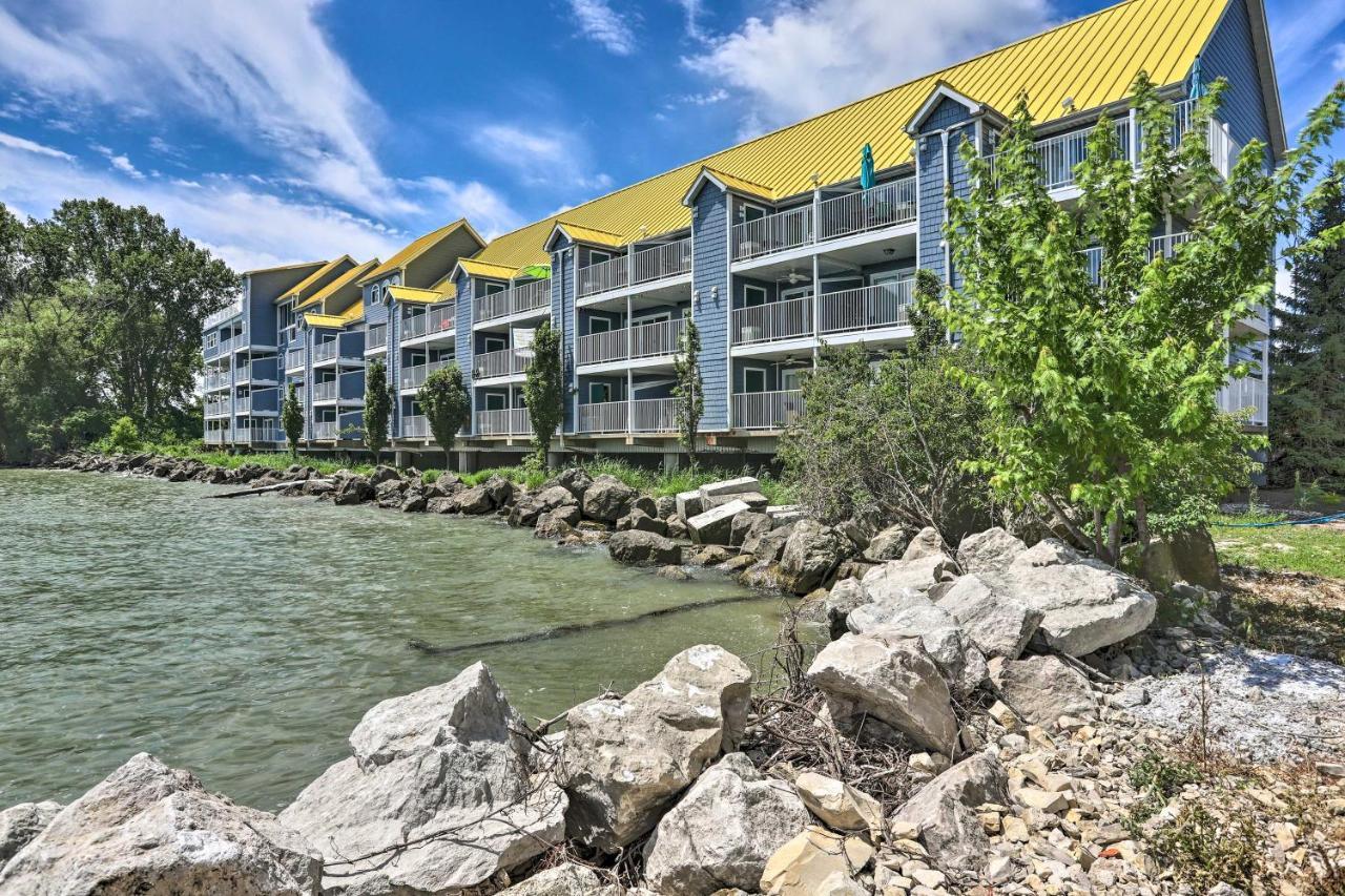 Apartamento Waterfront Bass Island Retreat With Balcony And Tv Put-in-Bay Exterior foto